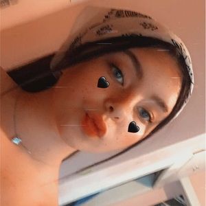 Meet your Posher, Maddi